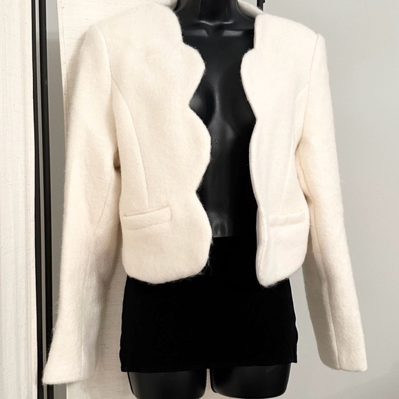 English Factory Ivory Scallop Edge Textured Blazer Jacket Top M - Picture 13 of 14